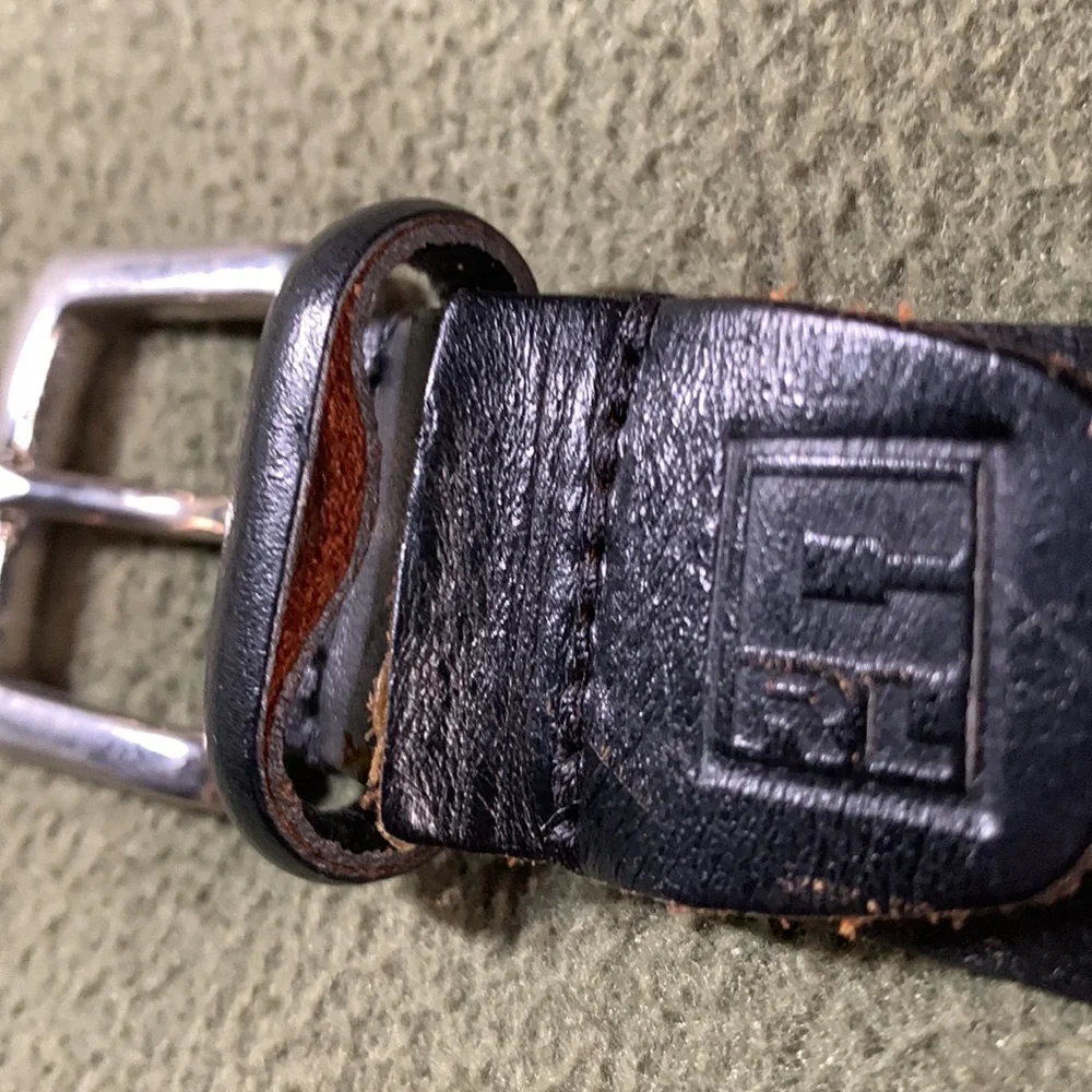 Men’s Chaps black leather dress belt.  Silver buckle.  Size 38 - Picture 3 of 9